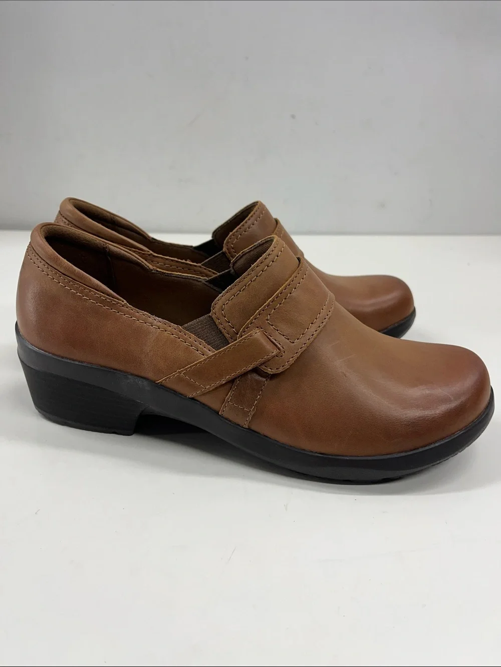 New Clarks Angie Poppy Loafer Shoe in Brown Leather Women's Size 8 Wide